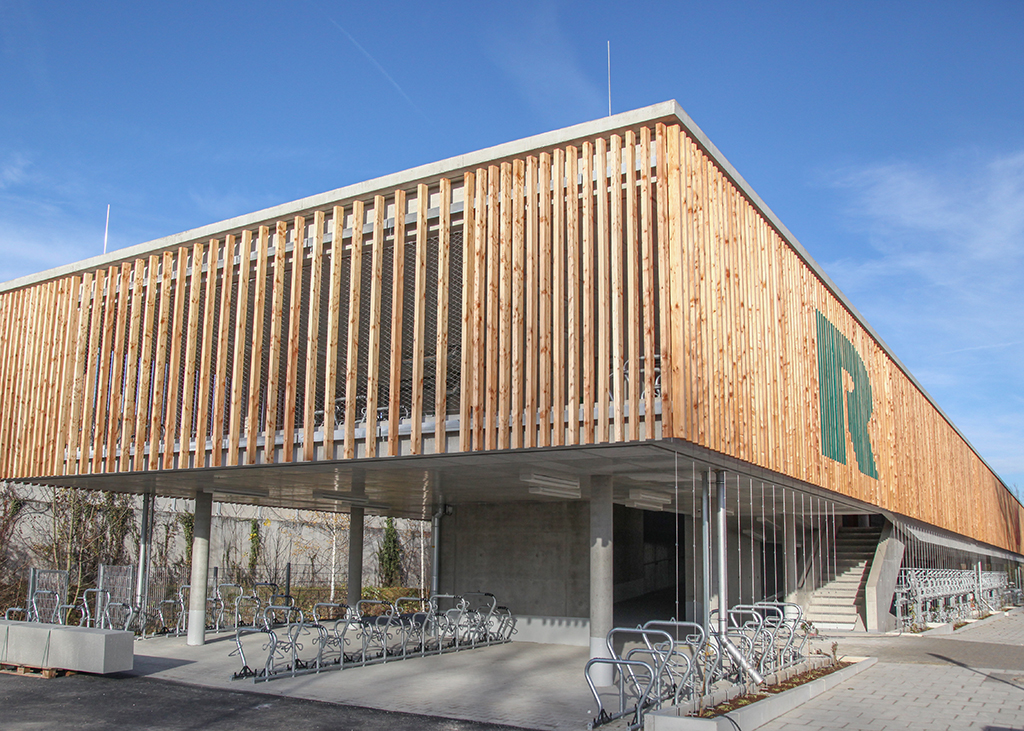 Fahrradparkhaus am Bahnhof Dachau